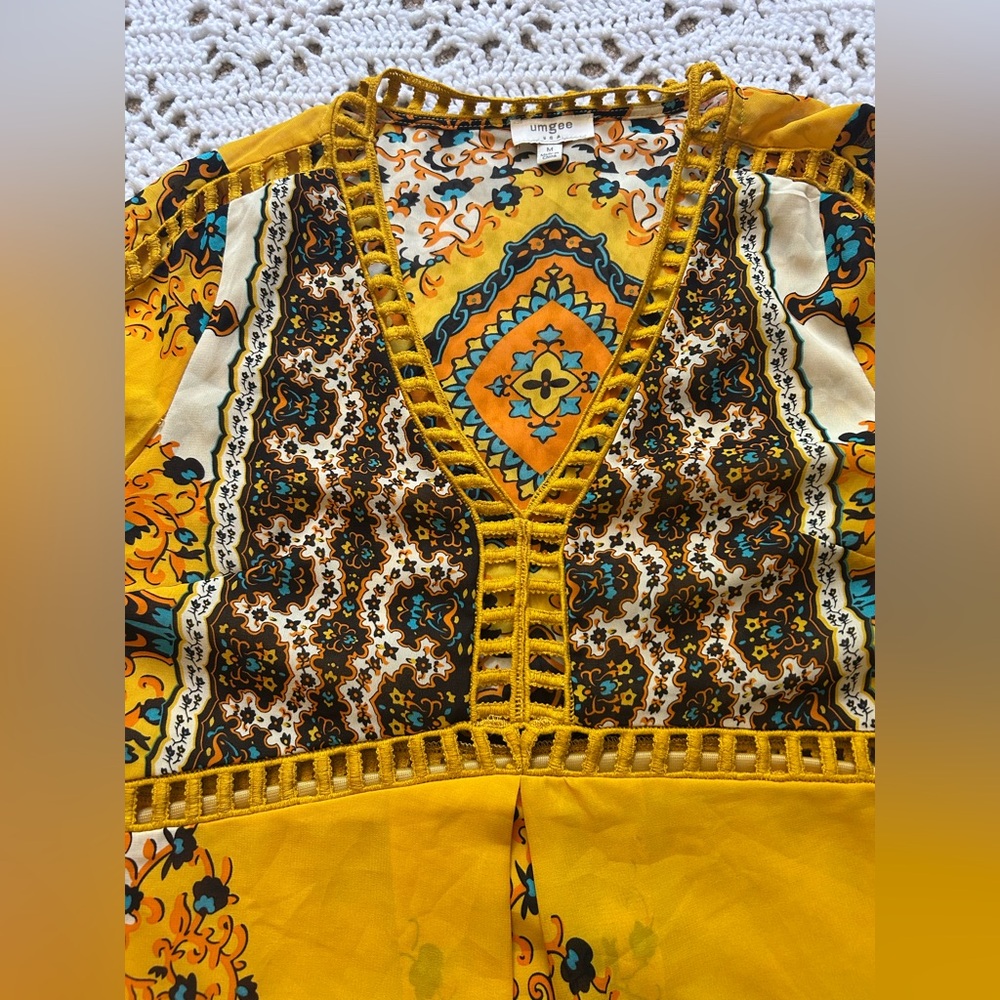 Umgee Tunic Size M Crochet Bohemian Bell Sleeves Yellow Layering Boutique - Picture 4 of 11